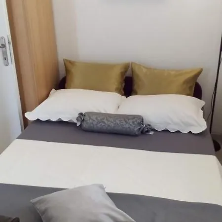 - 150 M From Sea Apartment *
